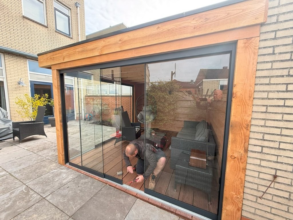 Hut John, Nieuwbouw in Reeuwijk
